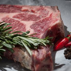 ¿Cómo comprar la mejor carne de ternera para tu negocio?