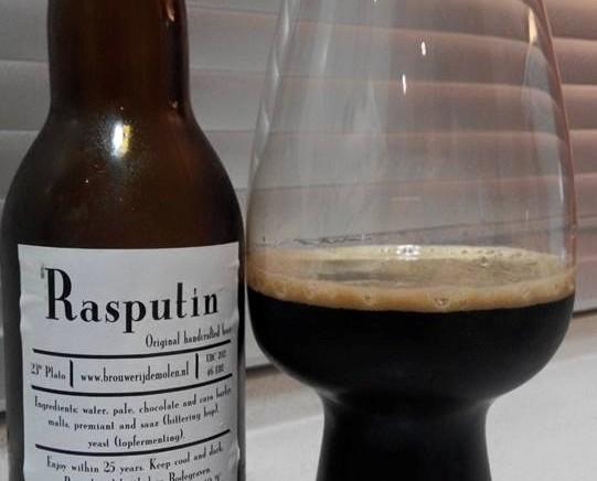 Cerveza Rasputín. Cerveza de color intenso