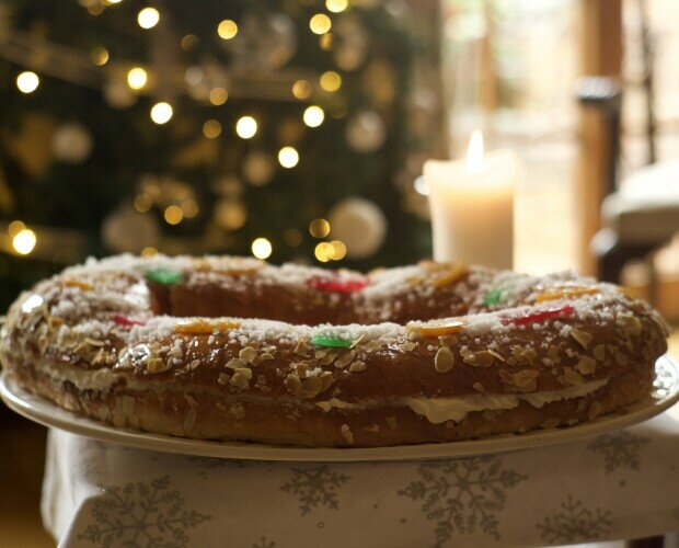 Roscones de Reyes.Elige tu relleno favorito entre nata pastelera, trufa o crema.
