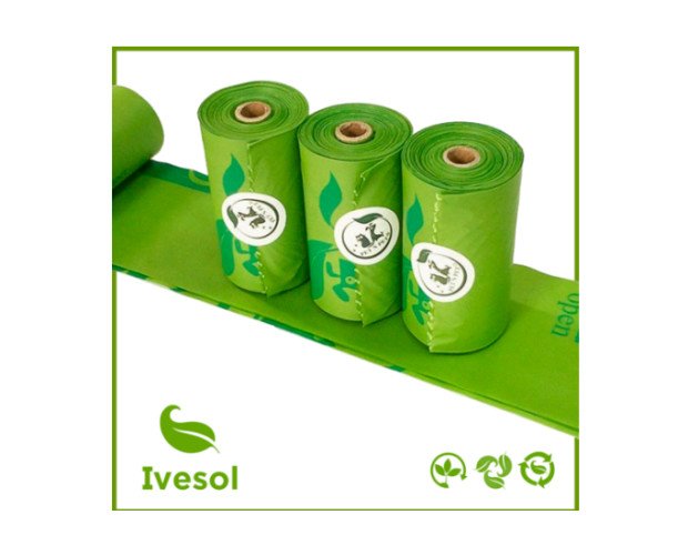 Bolsas.Hecha de material biodegradable y compostable conforme la normativa europea EN 13432.