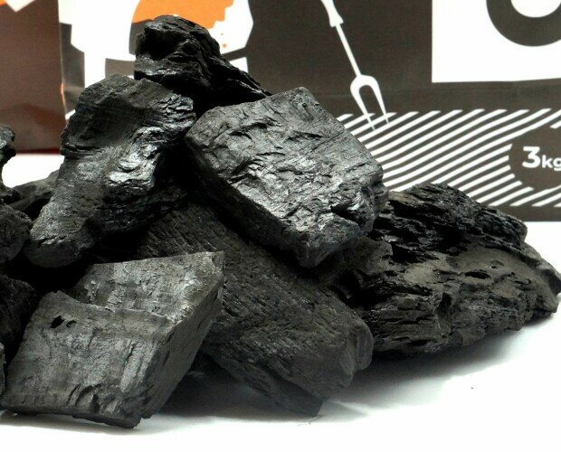 Saco de carbón 3kg Carboquick. Perfecto carbón vegetal para enamorar en las comidas familiares y celebraciones.