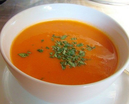 Sopa de tomate. Deliciosa al paladar