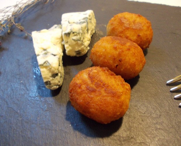 Cómo se pronuncia Croquetas de queso azul. Envío gratuito para pedidos superiores a 4 kg (8 packs)