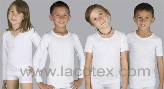 Camisetas infantiles. Camisetas interiores para niños y niñas