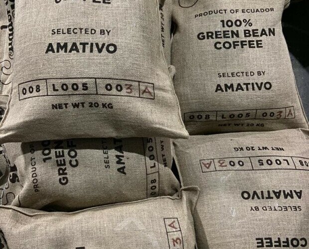 Café verde. Sacos de café de 20 Kg. producidos en Ecuador