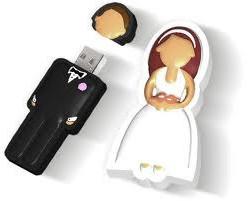 Puertos USB. Regalo para bodas