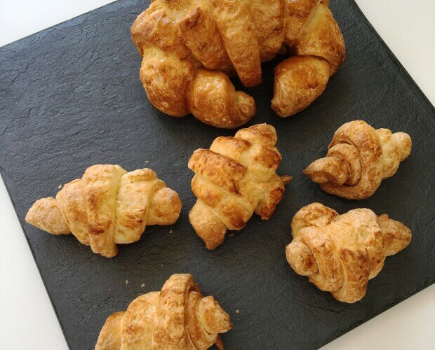 Croissant. Perfecto para desayunos o meriendas