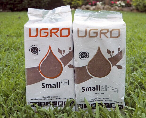 UGro Coco Small. Bloque de 650 g de turba de coco prensada y deshidratada.
