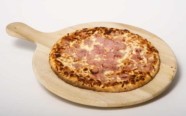 Pizza Prosciutto. Salsa de toma, mozzarella y jamón cocido