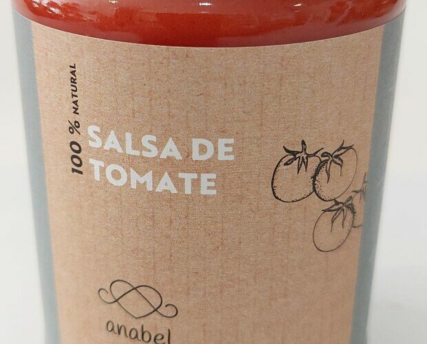 Salsa de tomate con aceite de Oliva. Salsa de tomate artesano,a fuego lento con aceite de Oliva Virgen, 80% de tomate