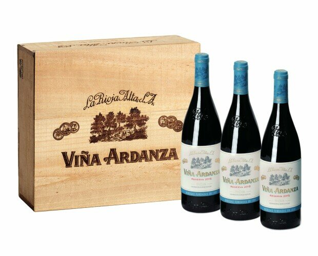 Viña Ardanza. Estuche especial de madera 'Viña Ardanza' con tres botellas de la cosecha 2015