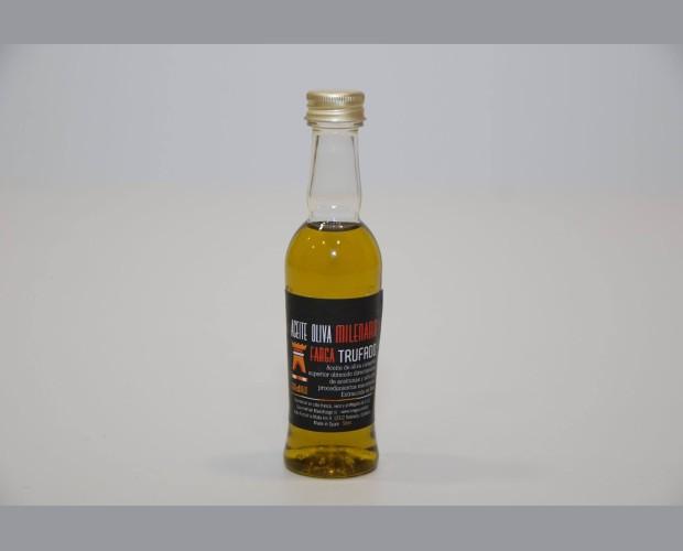 Aceite de olivos trufado. Aceite de olivios milenarios clase farga