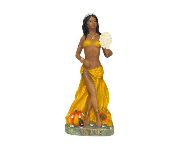 Figura de oshun. La figura de Oshun en resina de 30 cm presenta un vibrante color amarillo