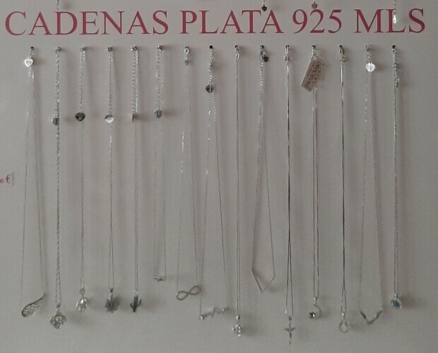 15 cadenas plata. panel con 15 cadenas de plata 925mls