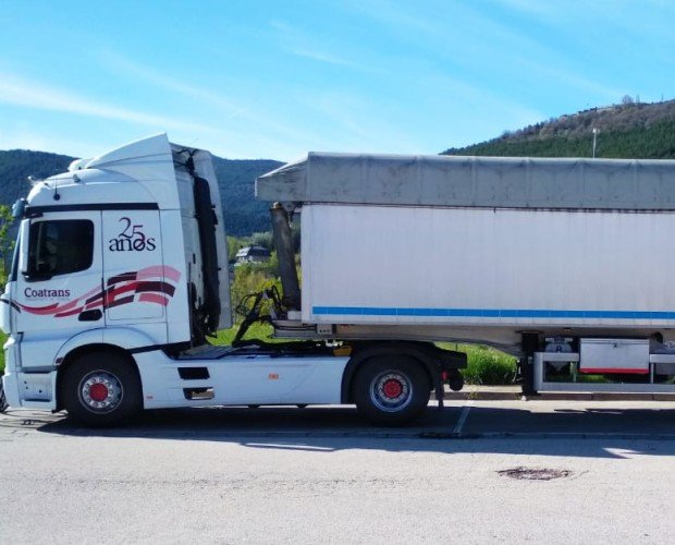 Rotulación camión. Rotulación de camión para COATRANS transporte de Cereal. Rotulación de vehículos ZGZ