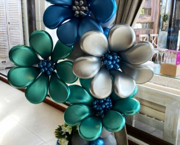 Flor de globos. Flor de globos para la decoración de una fiesta