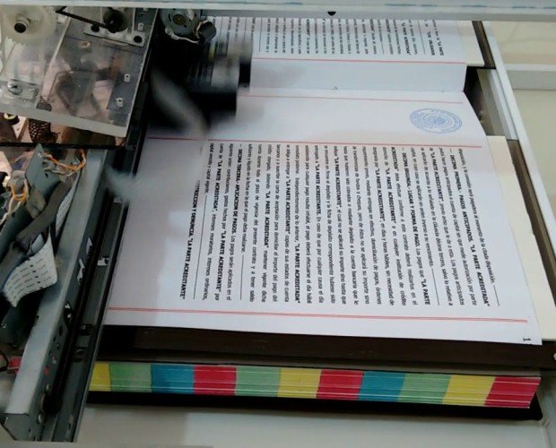 Impresión de libros personalizados. Tu libro impreso bajo demanda desde 10 unidades