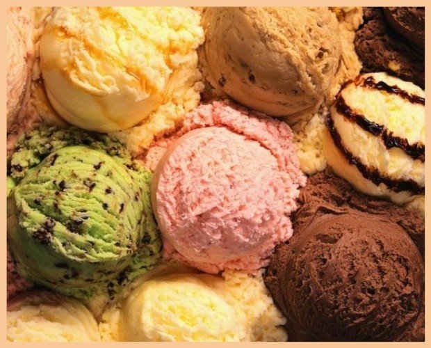 Diversidad de helados. Cremas heladas, postres helados, tartas heladas