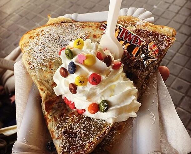 Crepe. Crepe & topping