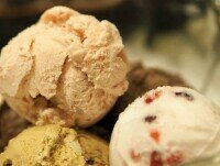 Helados. Gran variedad de sabores de helado artesanal