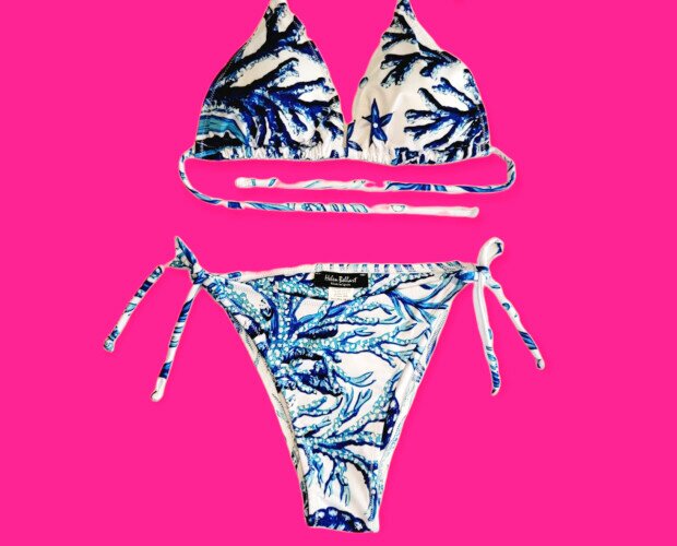 Blue Seahorse bikini. Bikini con un estampado y diseño único hecho a mano en España. Talla S,M, L,XL