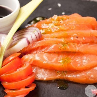 Sashimi de salmón. Utilizamos los mejores salmones