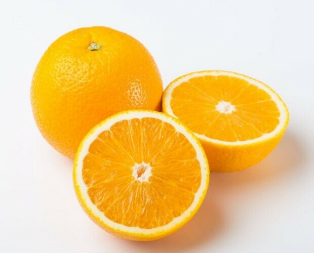 Naranjas. Disponemos de una amplia variedad de cítricos