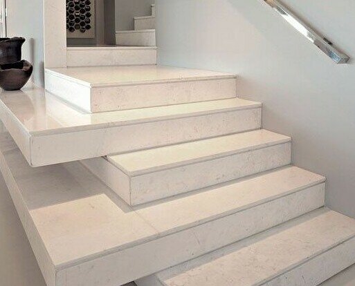 Escaleras en Mármol. Escaleras fabricadas en mármol con dierentes cortes.