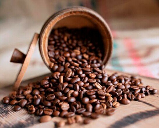Café en granos. Ofrecemos café proveniente de Colombia en diversos formatos y tipos.