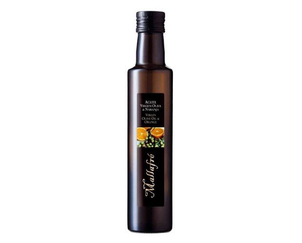 Aceite de oliva virgen con naranja. Ideal en crudo para aliñar ensaladas, marinar carpaccios y en especial recomendado para pescado
