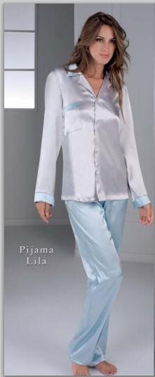 Pijamas. Pijamas de seda para una mayor comodidad
