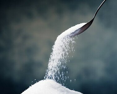 Azúcar. Azúcar refinado blanco y azúcar moreno