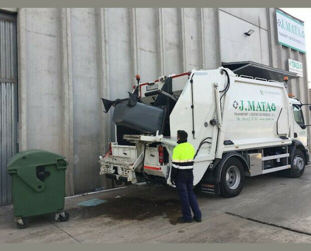 Transporte y gestión de residuos. Brindamos servicios de transporte y gestión de residuos