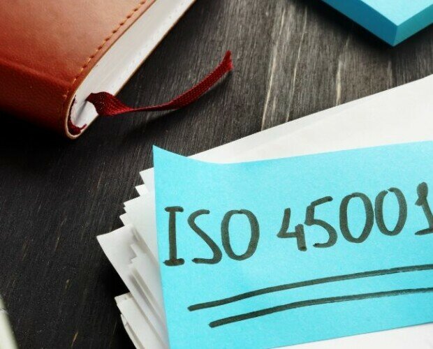 ISO 45001. La ISO 45001 es la norma global para sistemas de gestión de seguridad y salud
