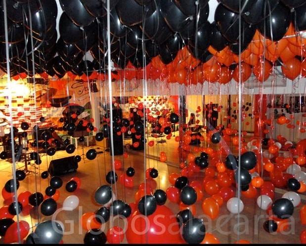 Negro y naranja. Celebración de cumpleaños en Conuco Dance Benidorm