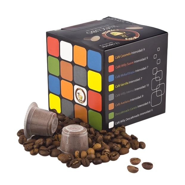 Rubik café. Café envasado en cápsula con la molienda perfecta para degustar un café con cuerpo y crema en tu taza.Tu café elevado al cubo.