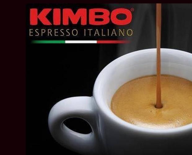 Espresso italiano. Café Kimbo espresso italiano