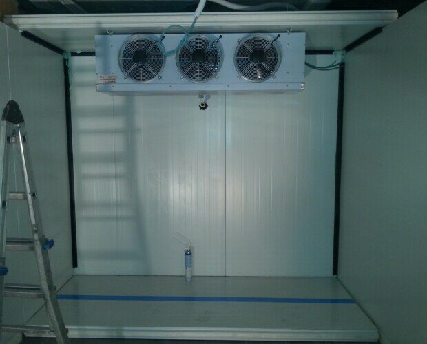 Camara frigorifica. Suministro y montaje de camaras frigorificas.